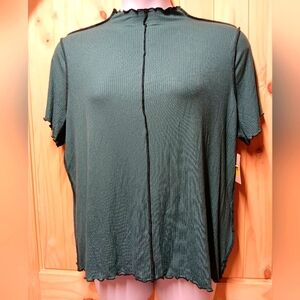 14th & Union Green Short Sleeve Blouse with Mandarin Collar